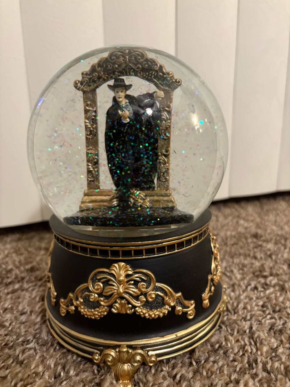 Phantom of the Opera Snow Globe Mint Condition